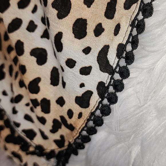 Tinibikini Leopard Print Bikini Coverup Shorts in Excellent Condition, Size L - Picture 9 of 10